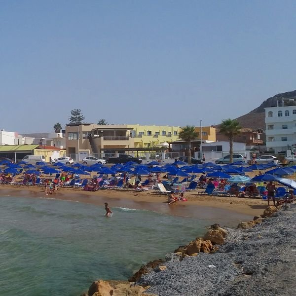 Plage de Gournes, à côté du CRETAquarium, près de Gouves
